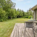 3 Bedroom Gorgeous In Semesterbostad *