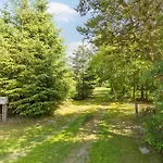 3 Bedroom Gorgeous In Semesterbostad