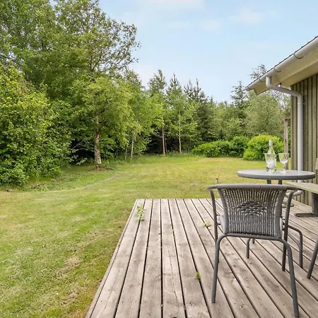 3 Bedroom Gorgeous In Ferienhaus *